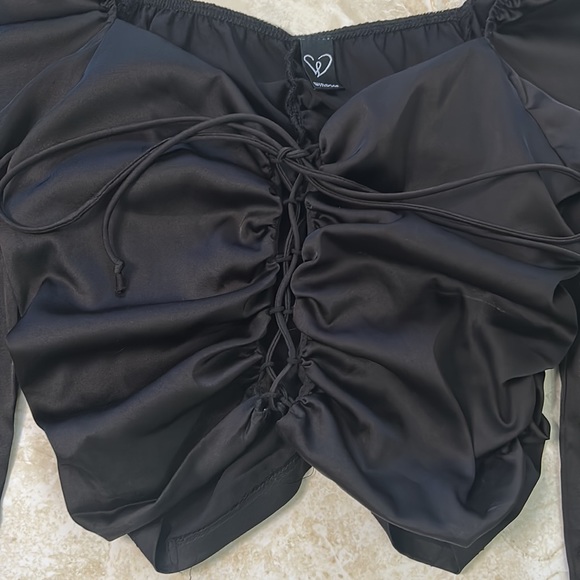 Windsor Silk Tie Up Crop Top - Picture 2 of 2